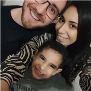 Studentessa universitaria offre lezioni di matematica e chimica a studenti delle elementari e medie